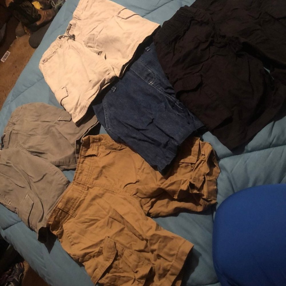 Lot of 5 boys shorts 4/5